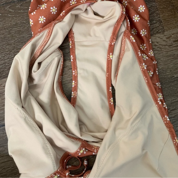 Victoria’s Secret Womens orange rusty Daisy print plunge tie neck one piece swim - Picture 10 of 11